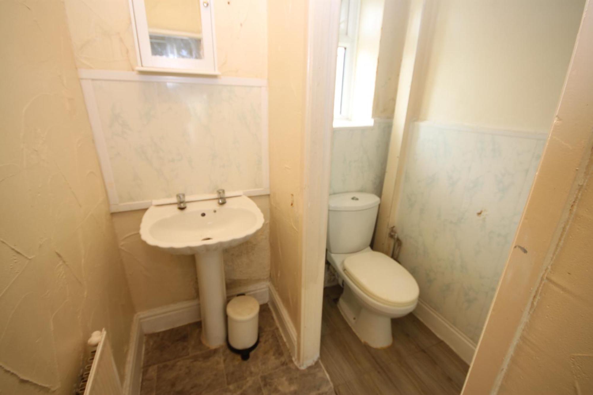 Barton Seaview, Self Catering Studio Apartments, Promenade & Central Beach Location, Families, Couples Or 23 Years Plus Only, Free Parking Блэкпул Экстерьер фото